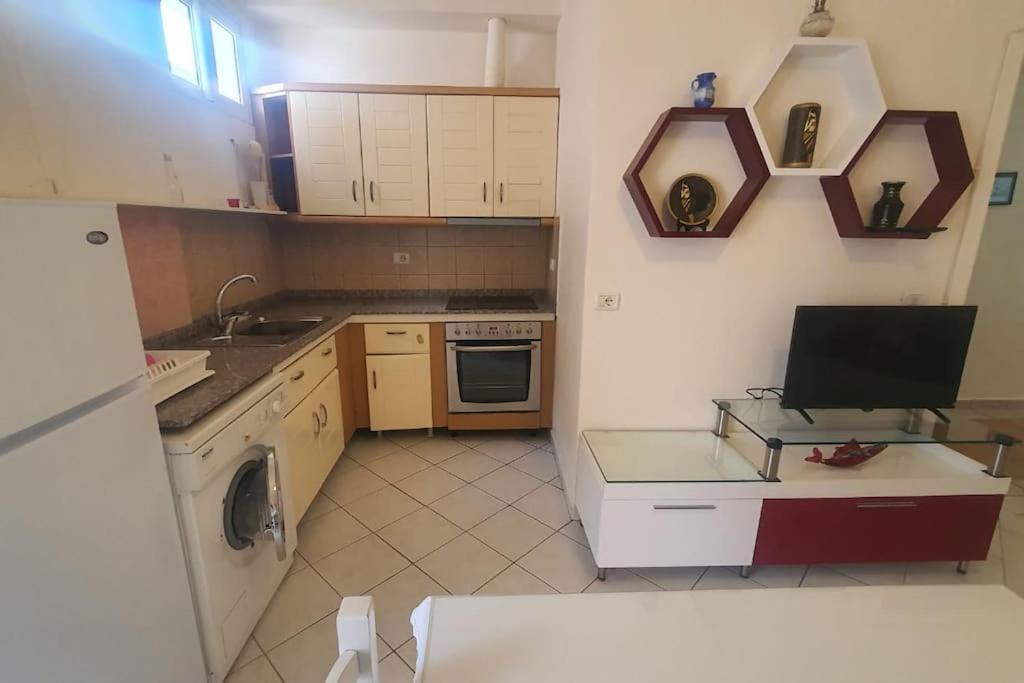 Rose'S Apartment Sarande Exterior photo